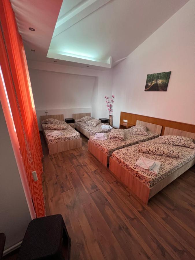 Hotel Casa Alex Piteszti Zewnętrze zdjęcie